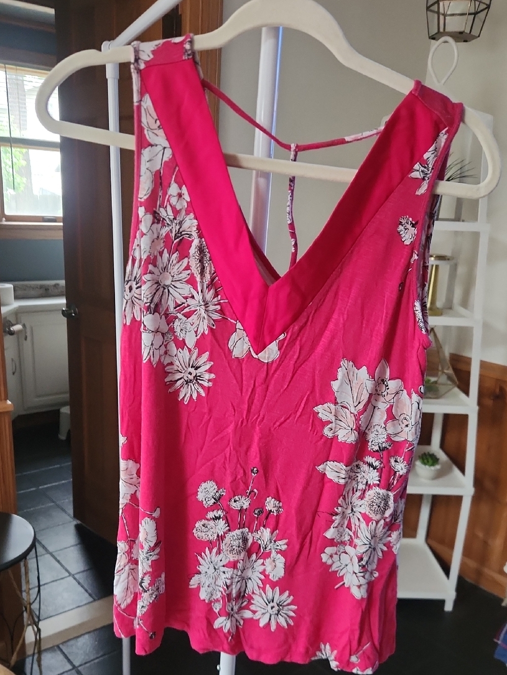 Maurices Hot Pink Floral V-Neck Tank Top